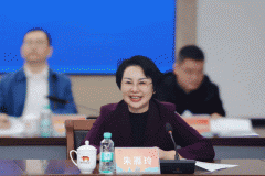 杨春庭一行到五象